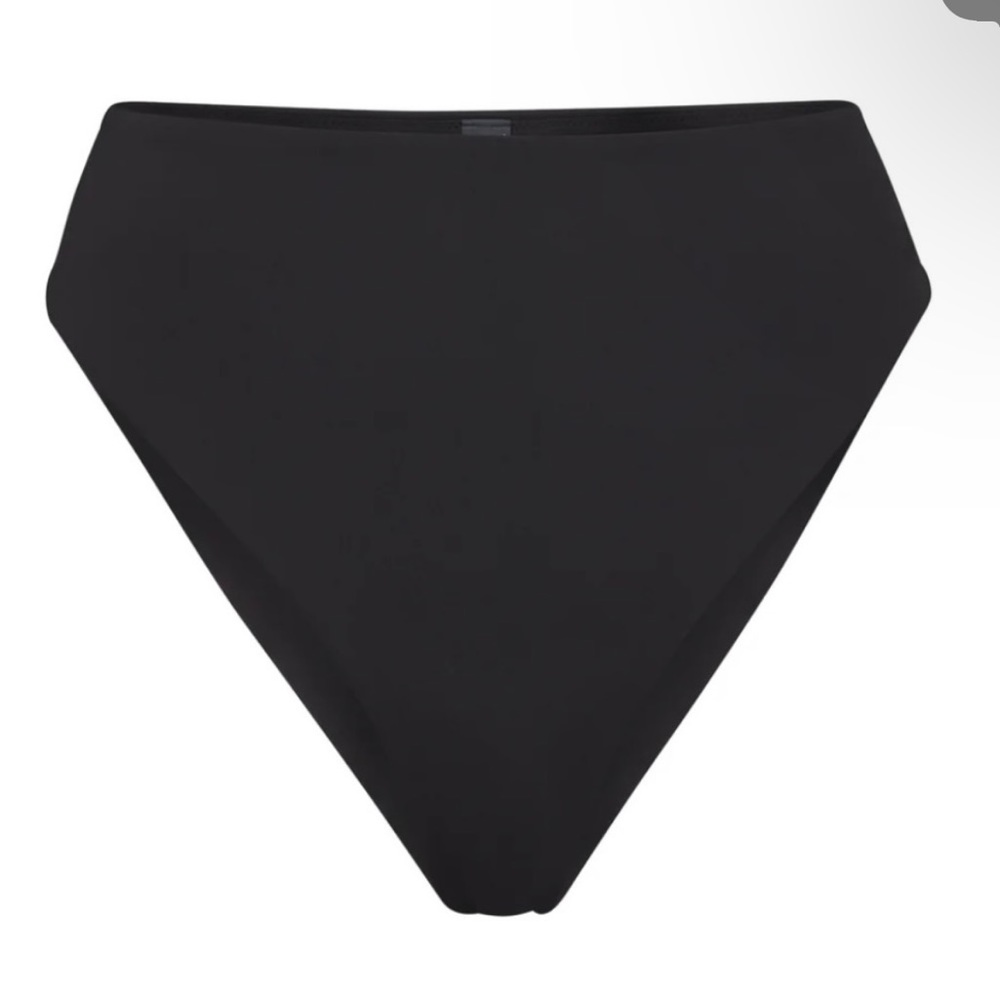 SKIMS Bikini Set! - Picture 5 of 5